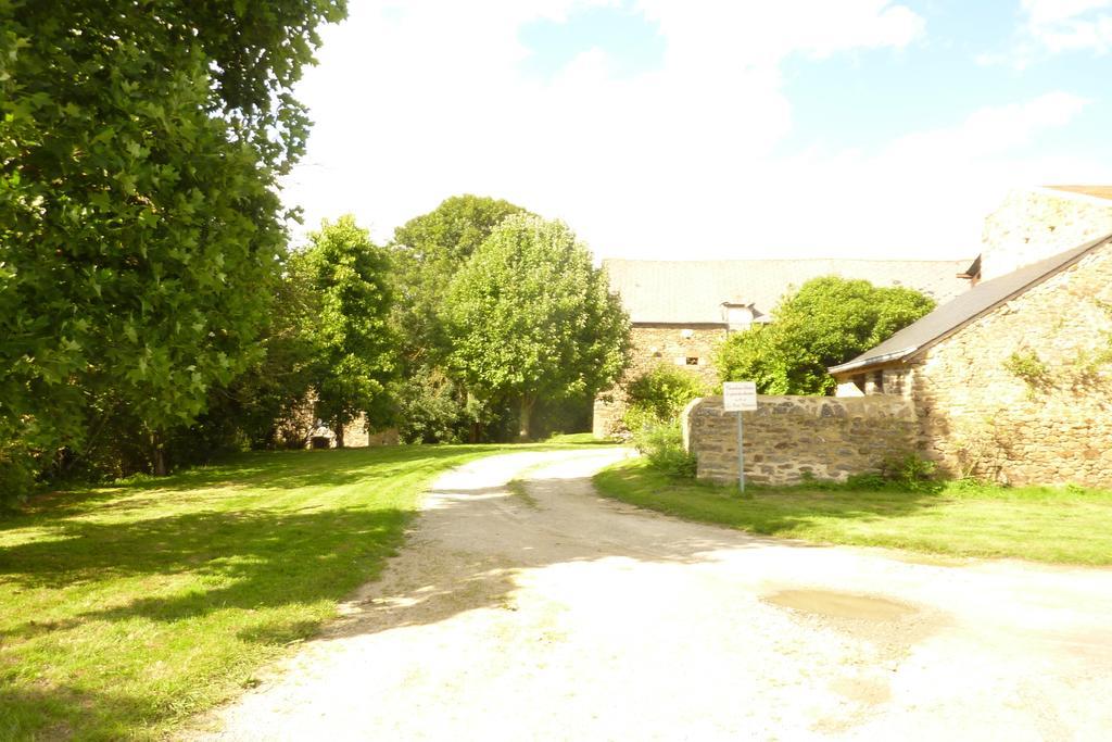 Ker Neizh Breizh - Chambres D'Hotes - Le Petit Chatelier Saint-Samson-sur-Rance Exterior photo